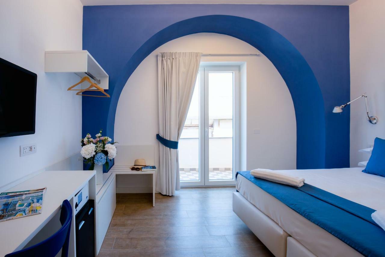 Xenia House Pensión