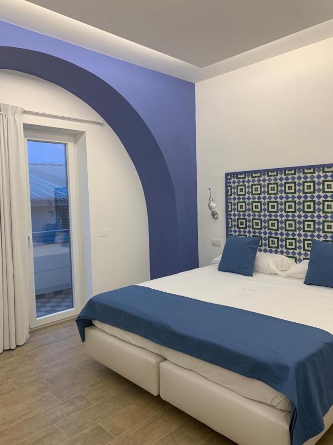 Xenia House Pensión